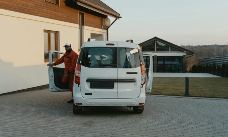 logistics services by delhivery